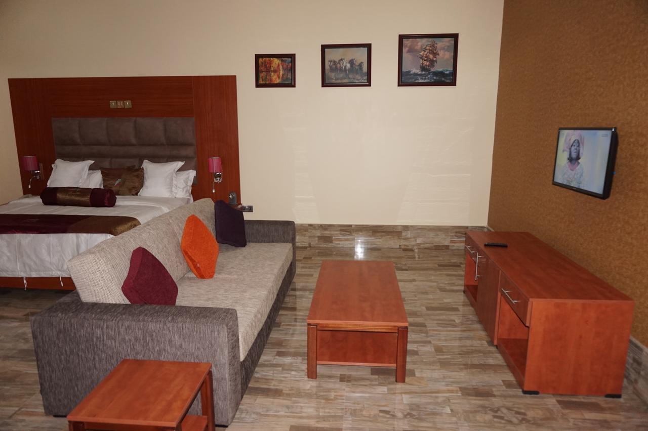 Aenon Suites Oshogbo Exteriér fotografie